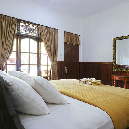 Puri Nusa Beach Hotel Batumadeg Экстерьер фото